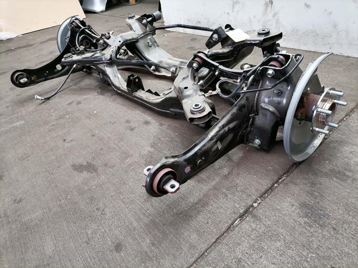 Mitsubishi Eclipse Cross original Hinterachse mit Lenker und Lager 2.4 72kw Allrad Bj.2023